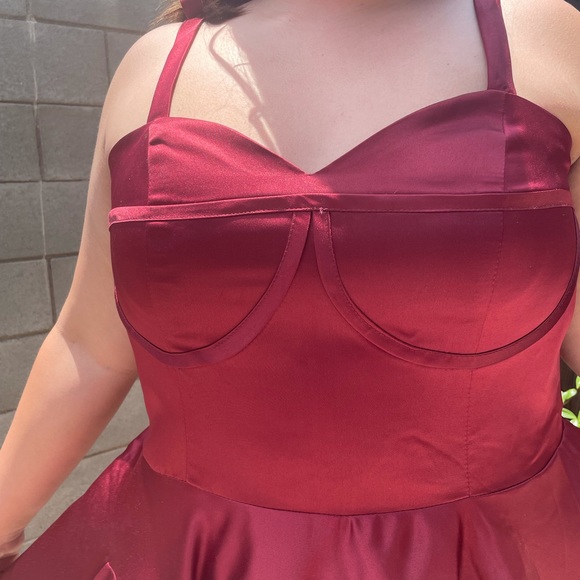 Sweetheart Satin Prom Dress - Picture 11 of 13